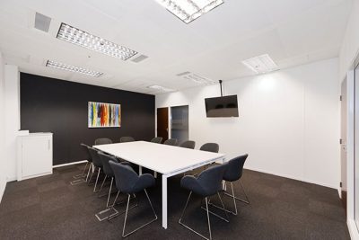 meeting room in leeds serviced office space