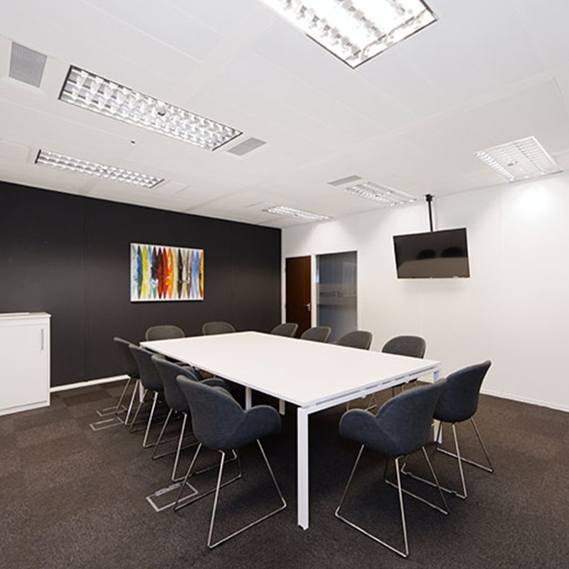 leeds serviced office meeting room