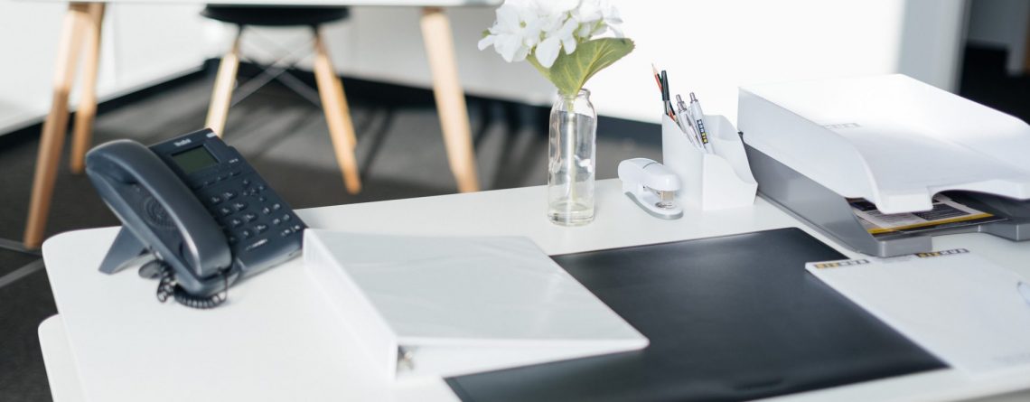 close up of desk at hull serviced office